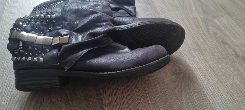 Зимни боти от еко кожа