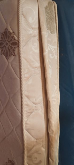 Матрас двух спальный кур озы сатылады