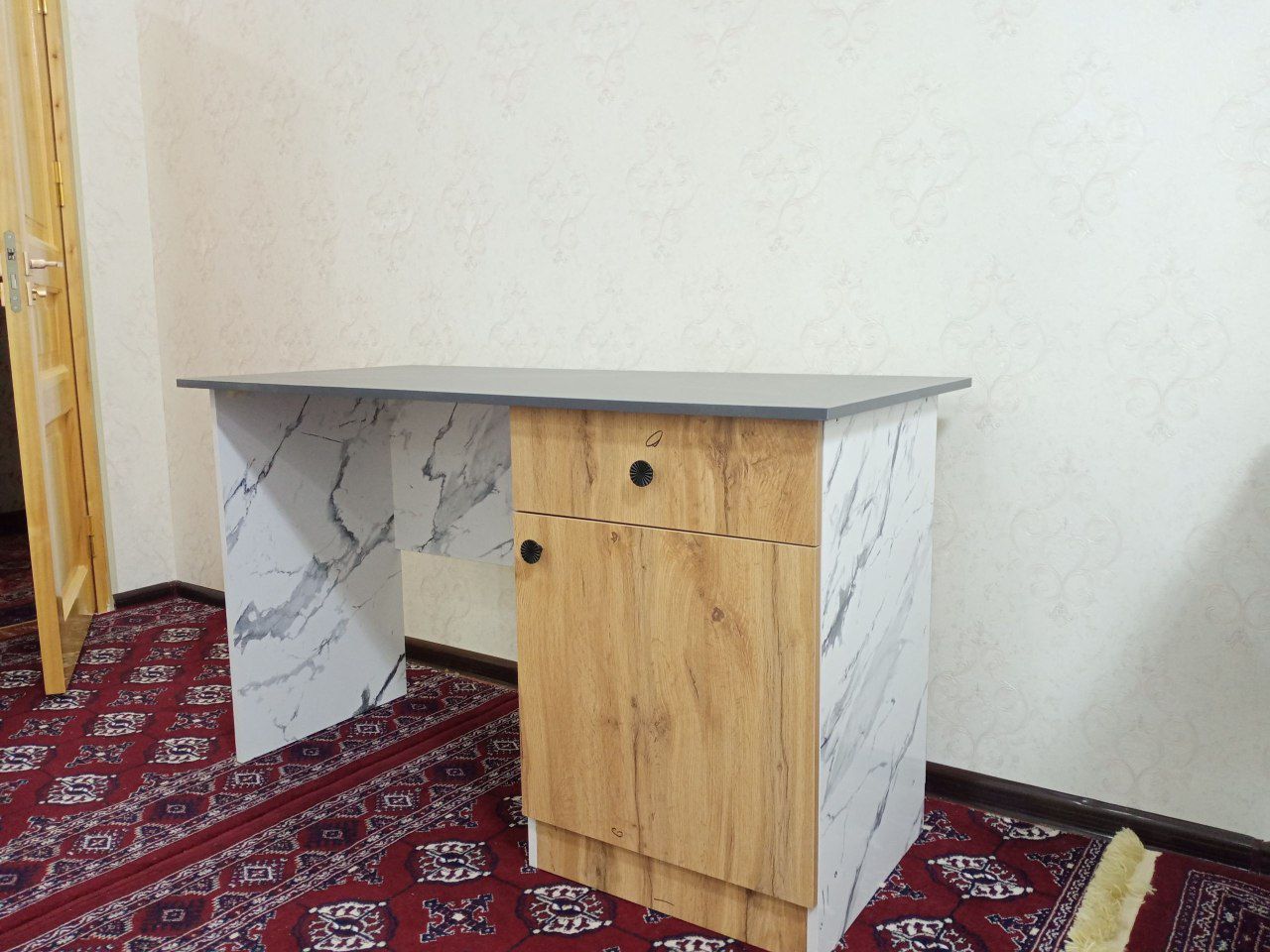 Мебел стол 130×60