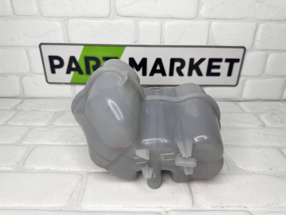 Казанче антифриз AUDI VW 1EA121407H