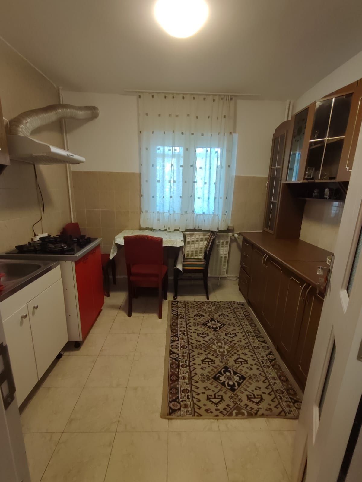 Închiriez apartament 2 camere