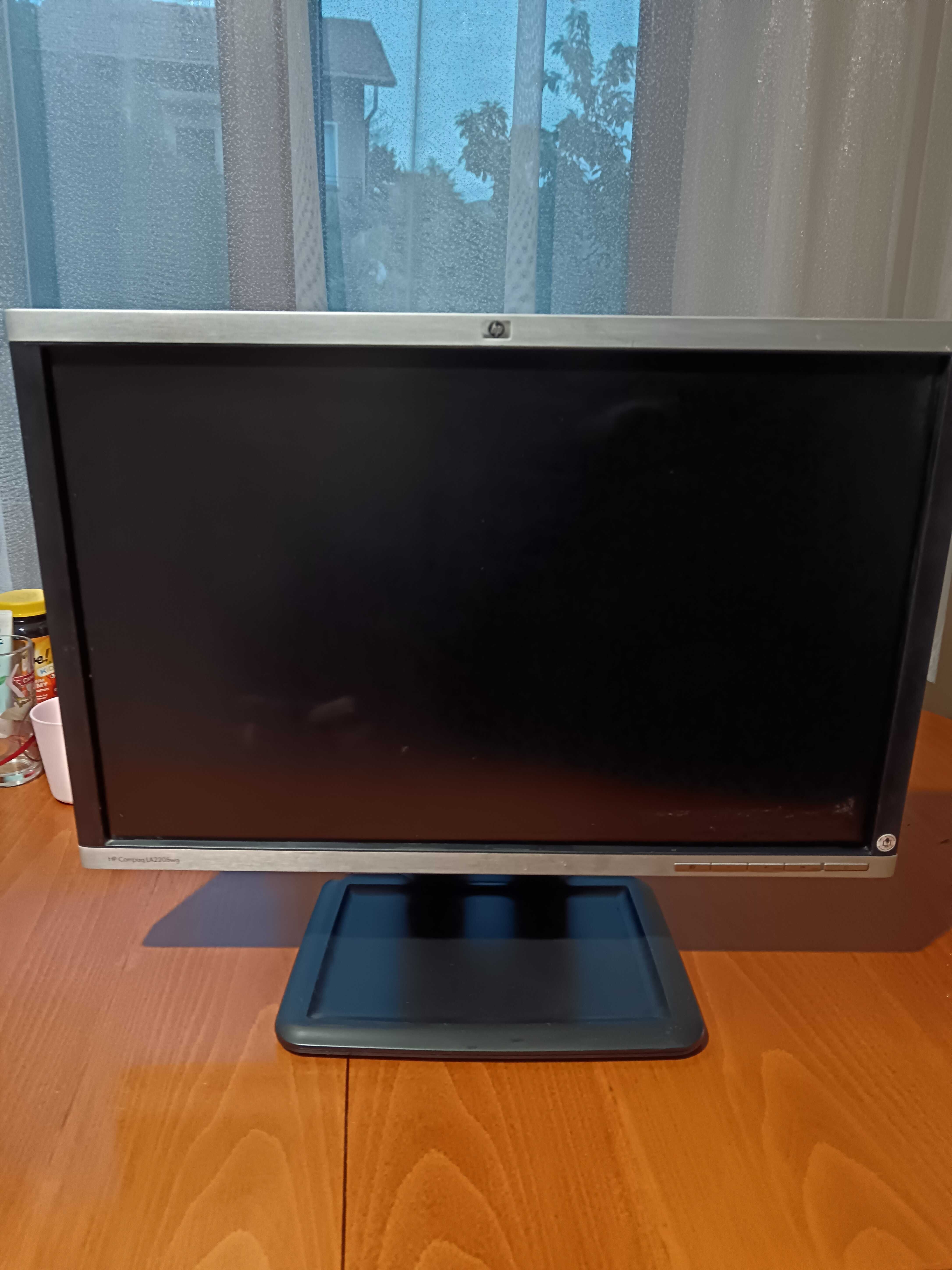 Монитор  HP Compaq LA2205wg