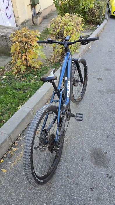 Bicicleta Cube 120 stereo electrica smart 750wh