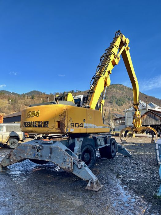 Excavator Liebherr A 904 C