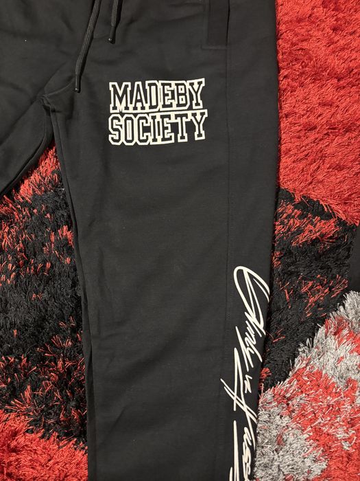 Pantaloni made by society