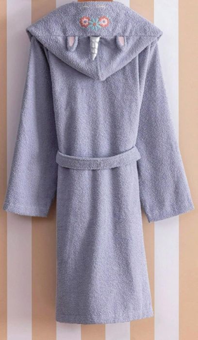 LC Waikiki лилав халат/хавлия за баня 10-12г.