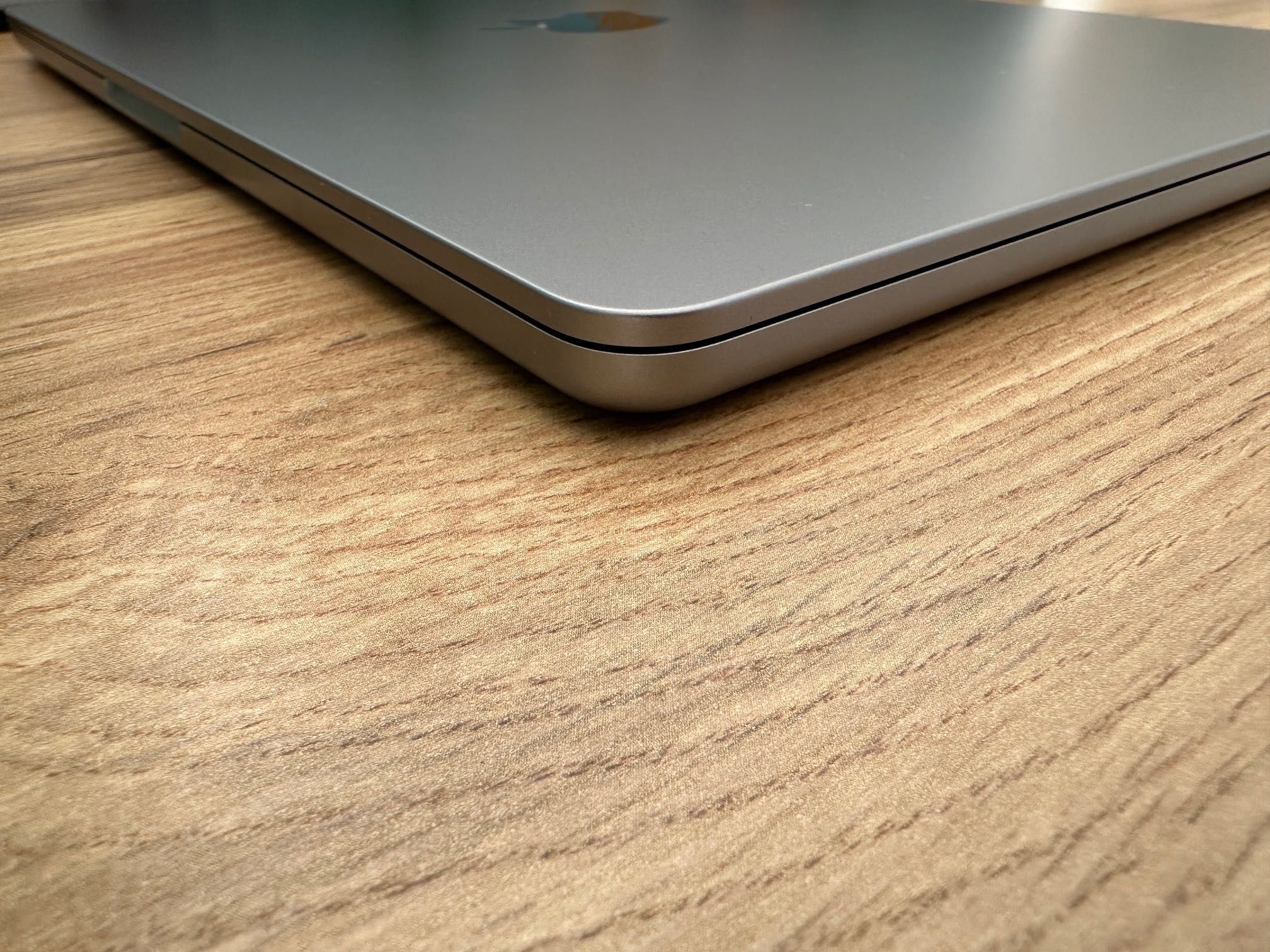 MacBook Air 13" M3 8-CPU/ 8-GPU/ 8RAM/ 256GB SSD/ГАРАНЦИЯ