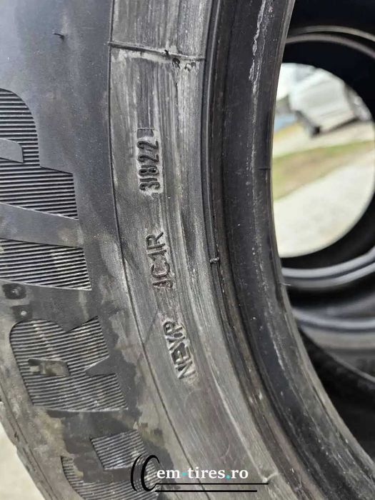 SET 2 Anvelope Iarna 255/60 R18 GOODYEAR Ultragrip + 112H - SUV