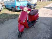 Vând scuter motor 49