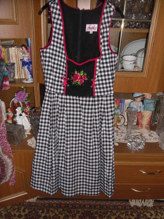 port popular sasesc,