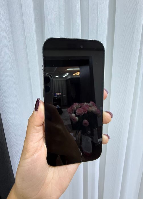 iPhone 14 Pro deep purple