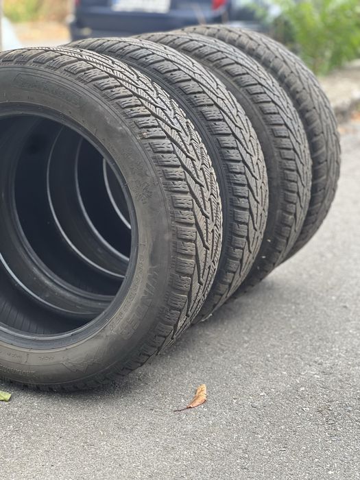 Гуми Taurus 215/55 R16 – добър грайфер, DOT 26/18