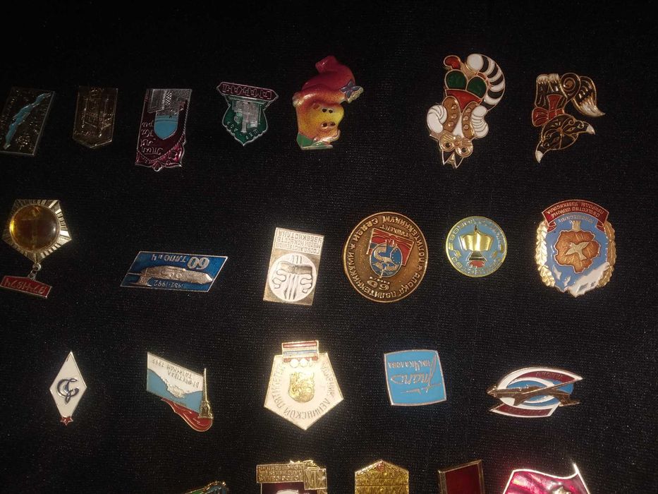 Значки советские спортивные и юбилейные