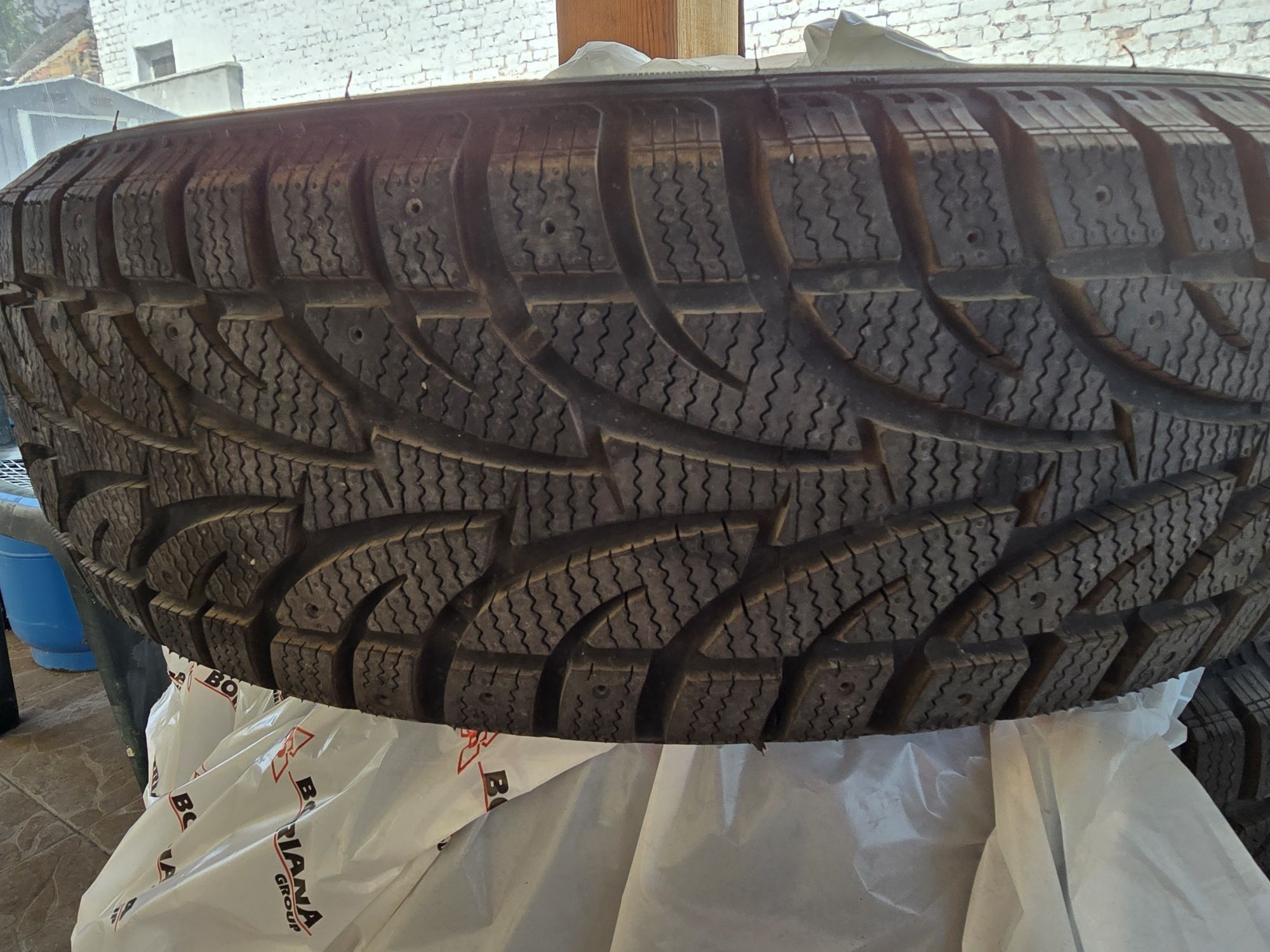 Зимни гуми RXFROST WH12 215 / 70 R15 98T