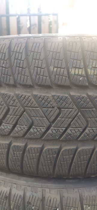 1бр. Зимна гума Pirelli 255/50/R19 DOT 4117