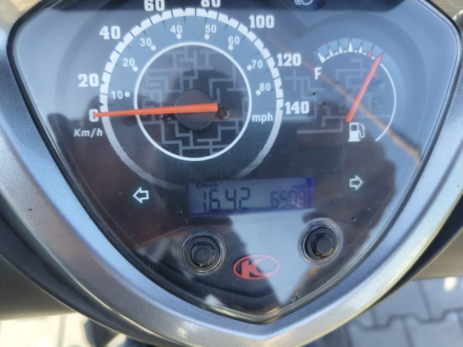 Scuter Kymco Agility 16+ 125cc – 2015 – 6.500 km – Înmatriculat RO – I