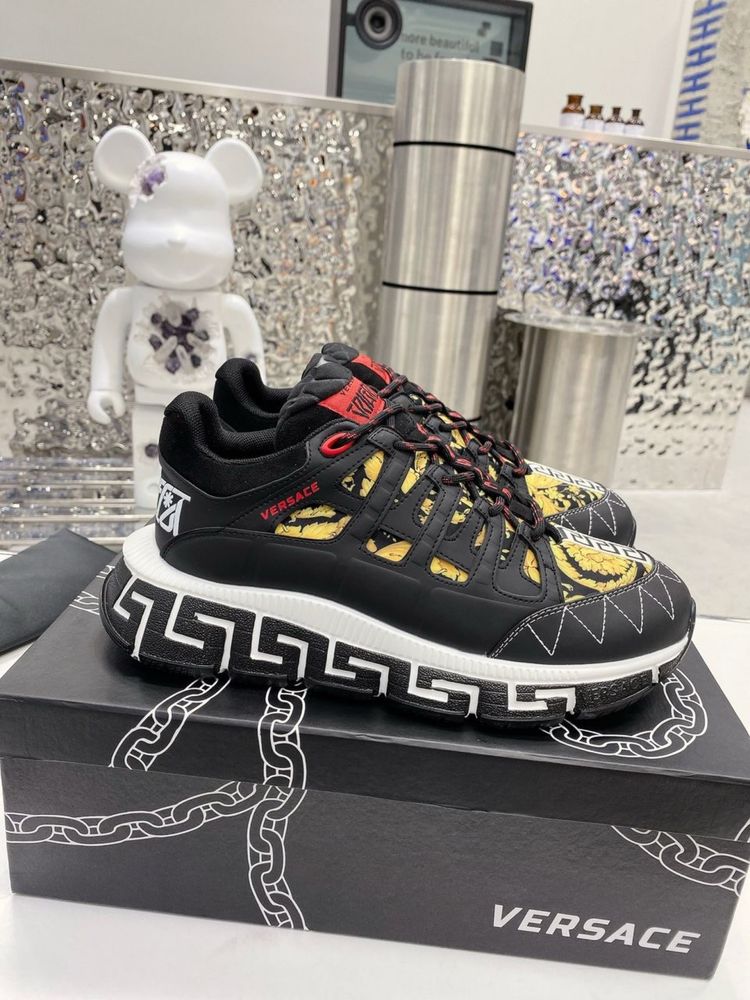 Versace Trigreca