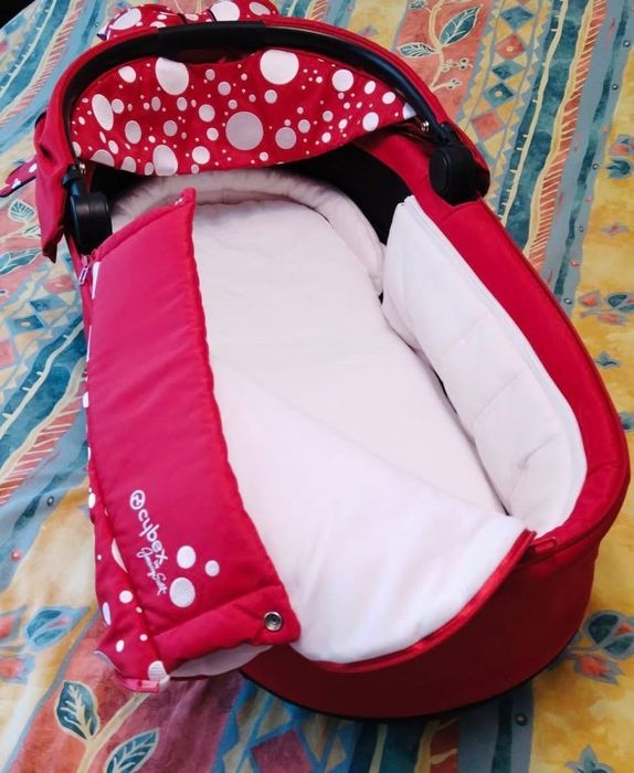 Кош за новородено Cybex Priam Carry Cot Jeremy Scott Petticoat.