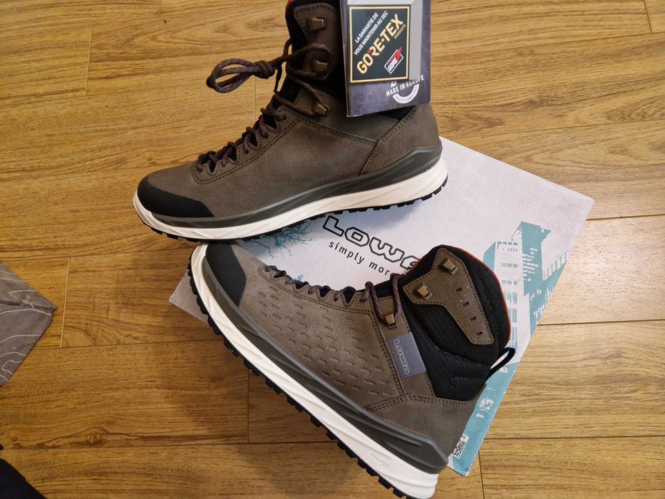 Ghete, bocanci LOWA Goretex, munte, vanatoare, pescuit,iarna, 42 si 46