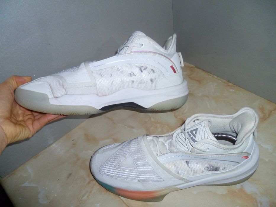 PEAK спортни обувки