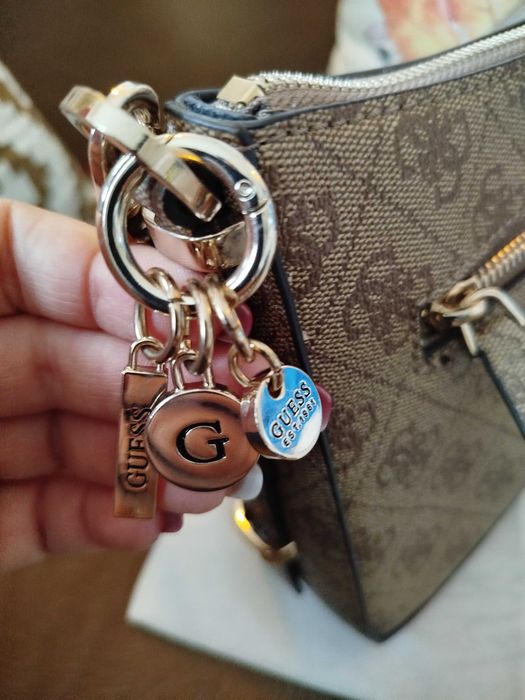 Чанта Guess оригинална