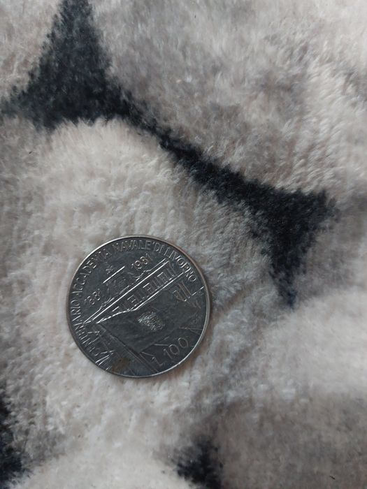 Vând monede rare Anglia ,Italia