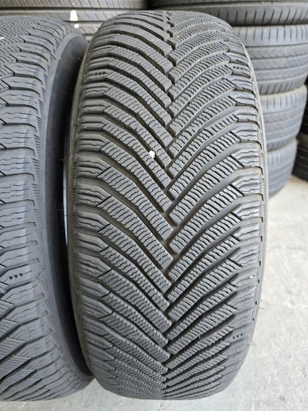 235/60/18 MICHELIN 4бр