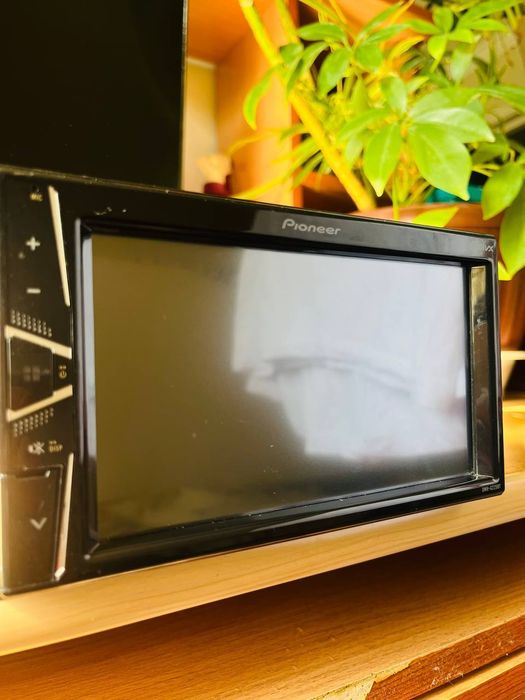 Продам pioneer original dmh-g225bt