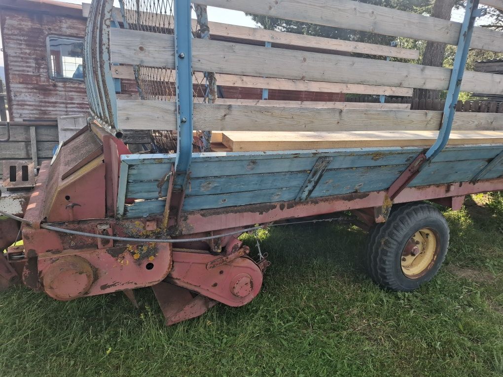 Utilaje. Greble adunat împrăștiat fin