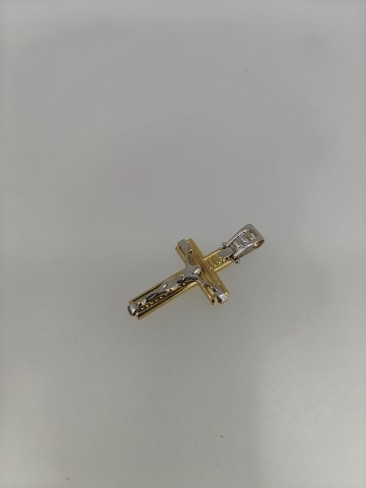 Cruce aur 18k 2.92gr (r)