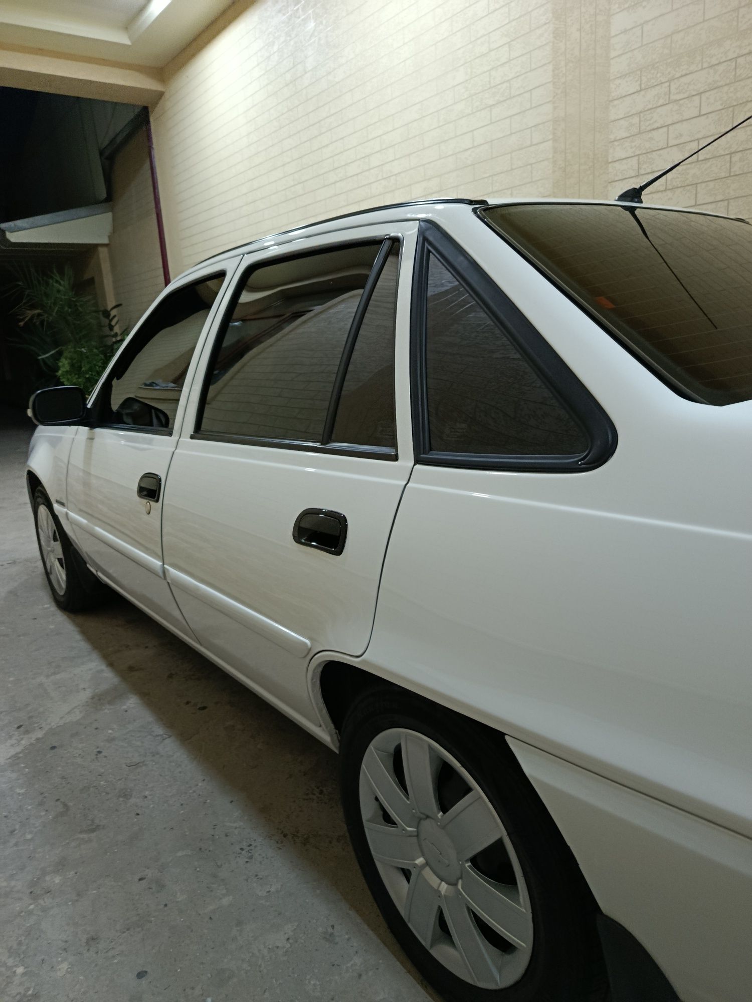 Nexia Donc 1.6 2015 yil