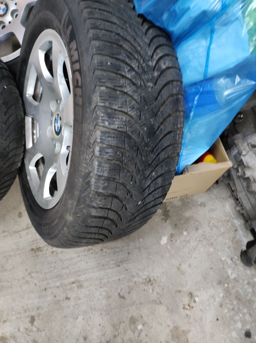 Vând jante originale BMW seria 5 E60 cu anvelope Michelin 225/55/16