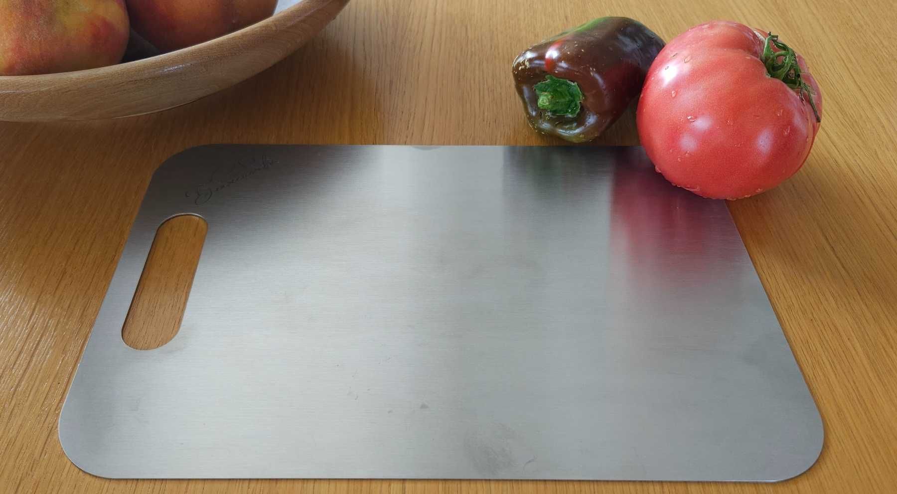 Персонализирана дъска за рязане от неръждаема стомана. Подарък с любов