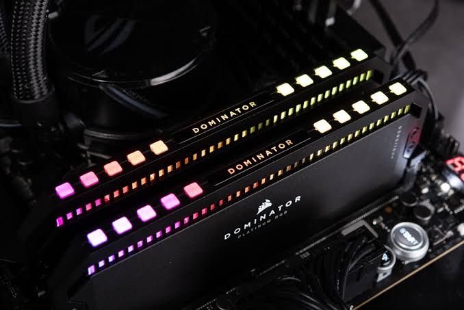 DDR4 Corsair Dominator Platinum RGB