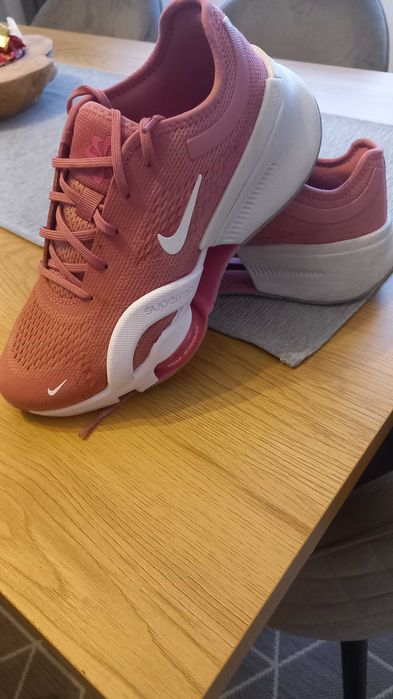 Оригинални маратонки Nike