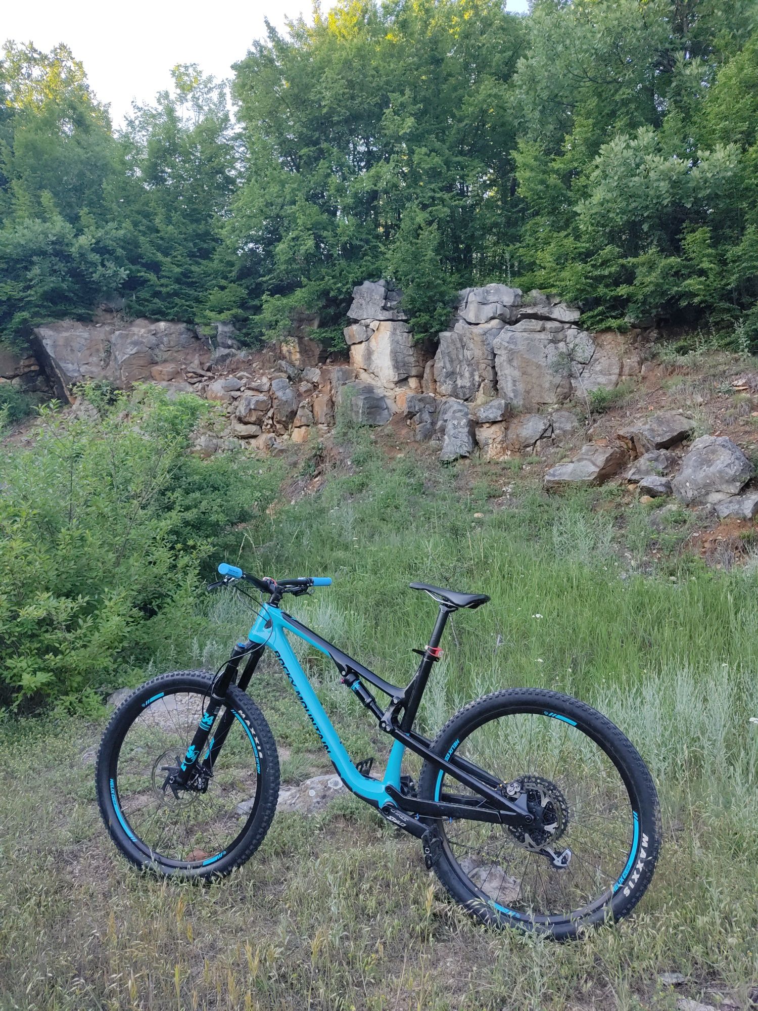 Enduro xc bike(ne trek,scott,specialized,cube,cross)