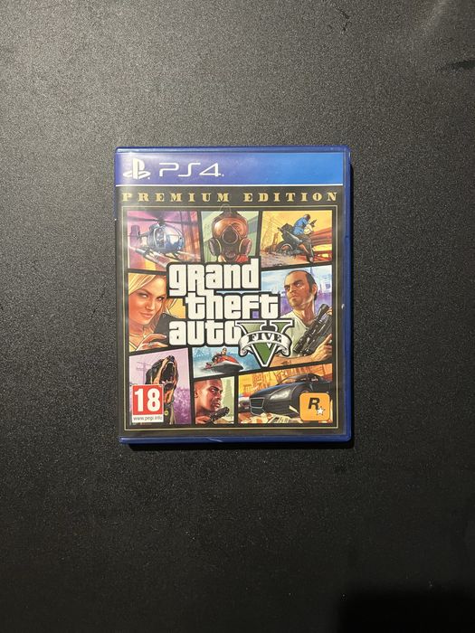 GTA V - premium edition - PS4