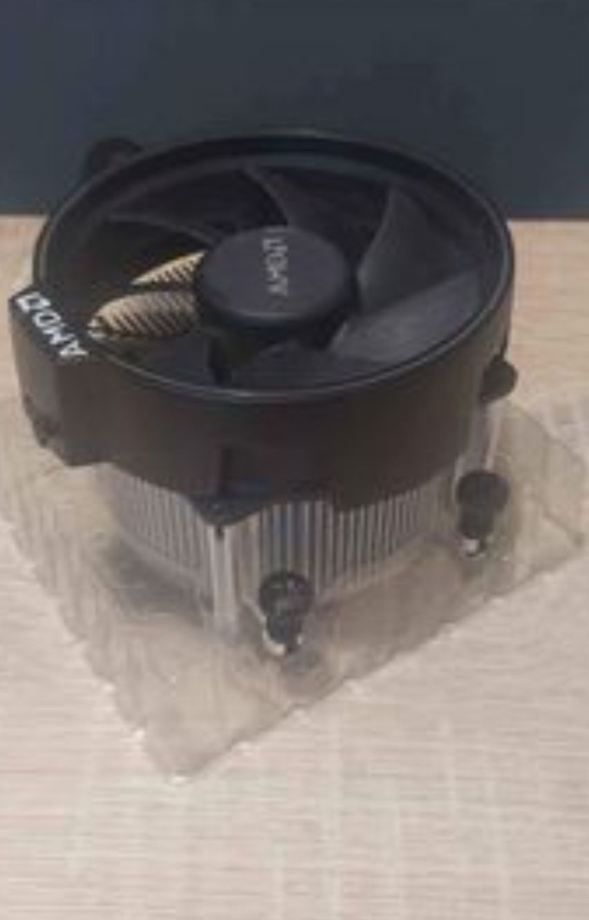 AMD Ryzen 7 1700+Cooler