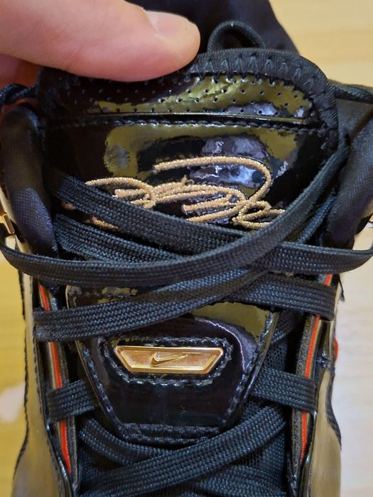 Nike LeBron NXXT mărime 42,5
Vând o pereche de Nike LeBron NXXT Gen p