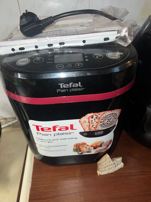 Хлебопекрна TEFAL