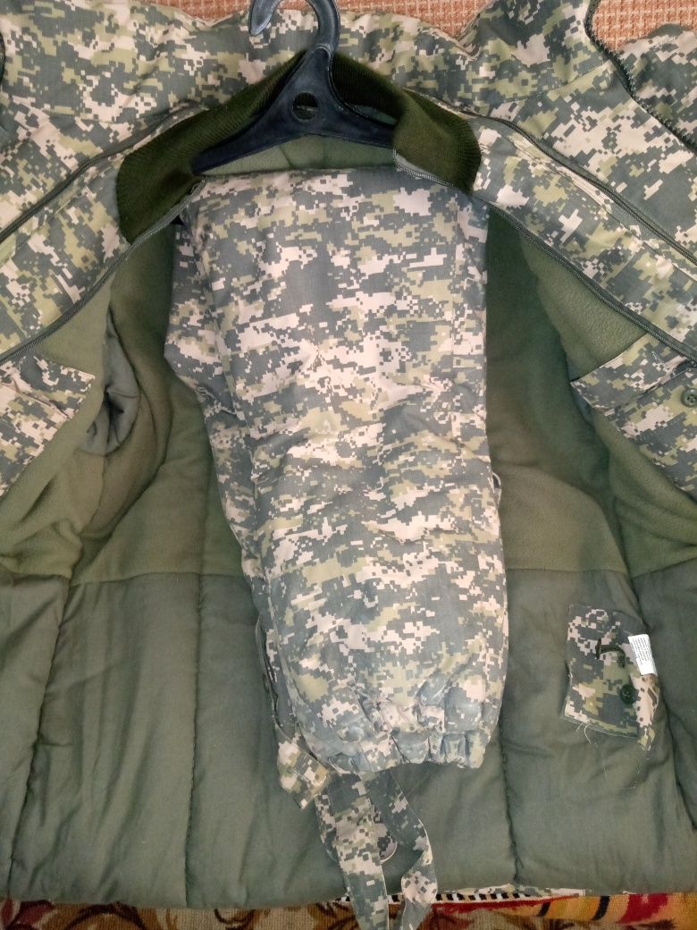 Продаётся новый комплект зимней военной спецодежды.