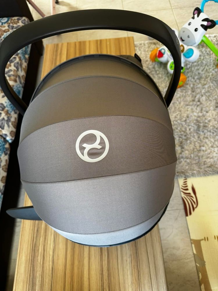 Cybex cloud Z Platinum перфектно състояние