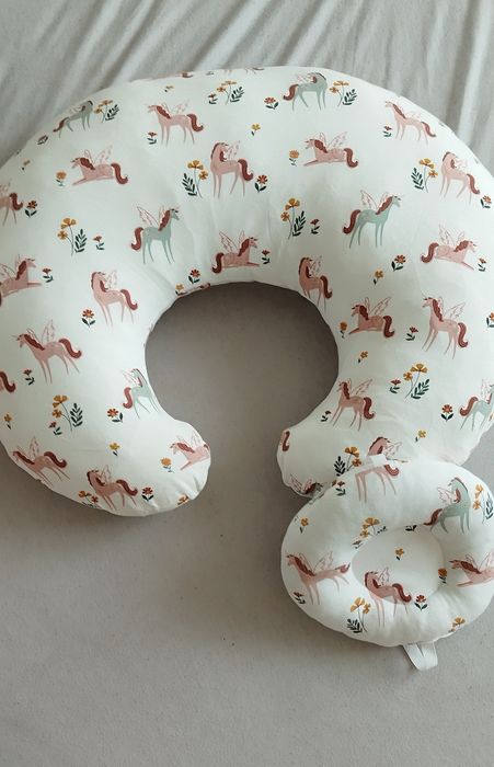 Baby nest și pernă de alaptat