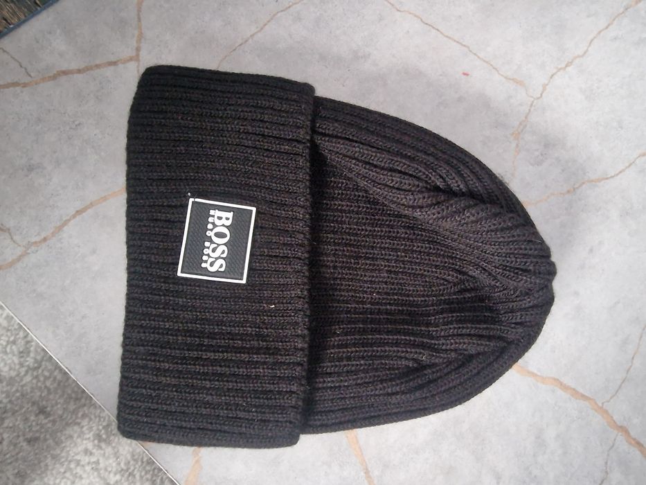 Căciuli unisex de vanzare