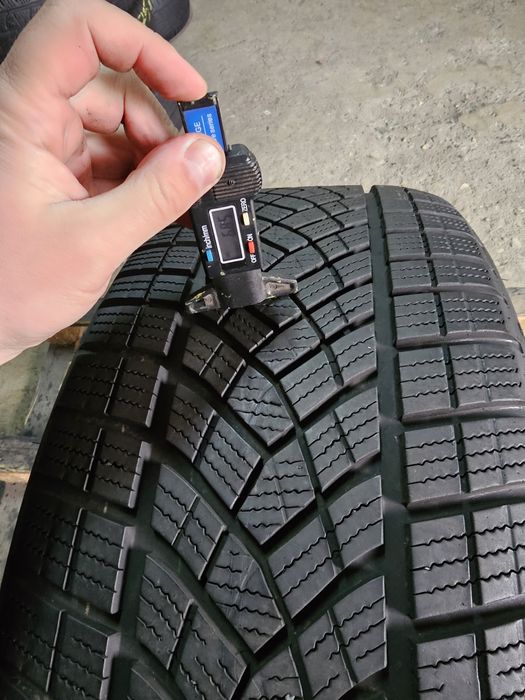 1 anvelopa iarna 255 50 20 Goodyear 2024  7mm