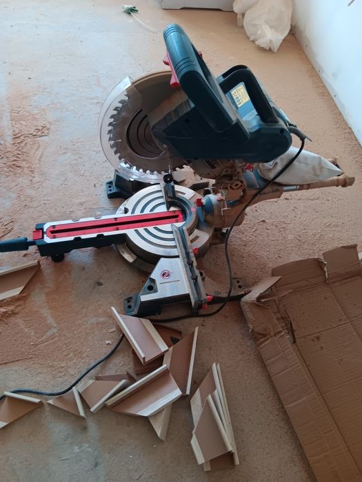 Циркуляр, пендула  BOSCH