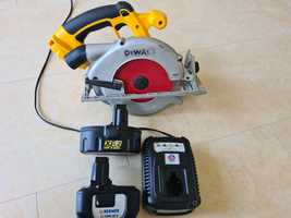 Dewalt DCD 390 - circular de mana