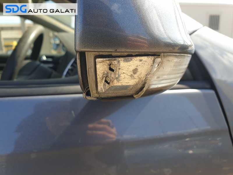 Oglinda Electrica Dreapta FARA Pliere Rabatare cu Defect VW Jetta 2005 - 2011 Culoare LD7X