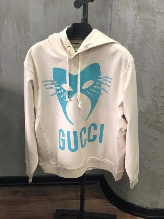 Разпродажба на стилни мъжки суитшърти, последни бройки