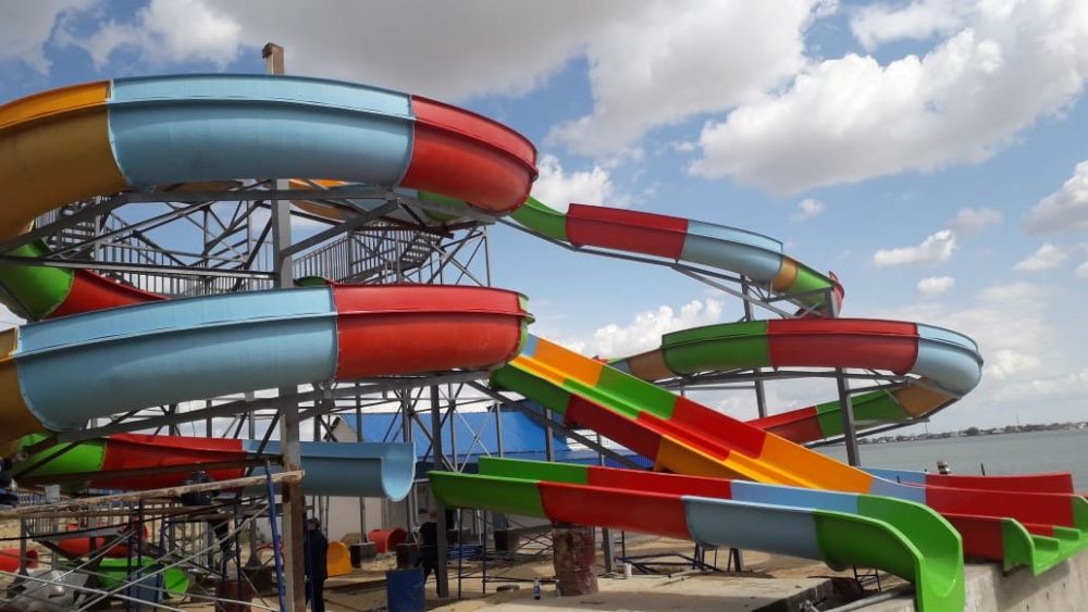 Водные горки для бассейна и аквапарка